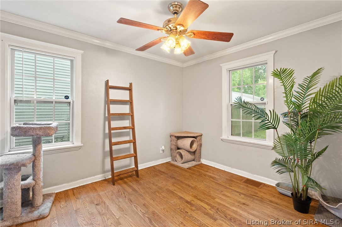 926 E 8th Street Property Photo 23