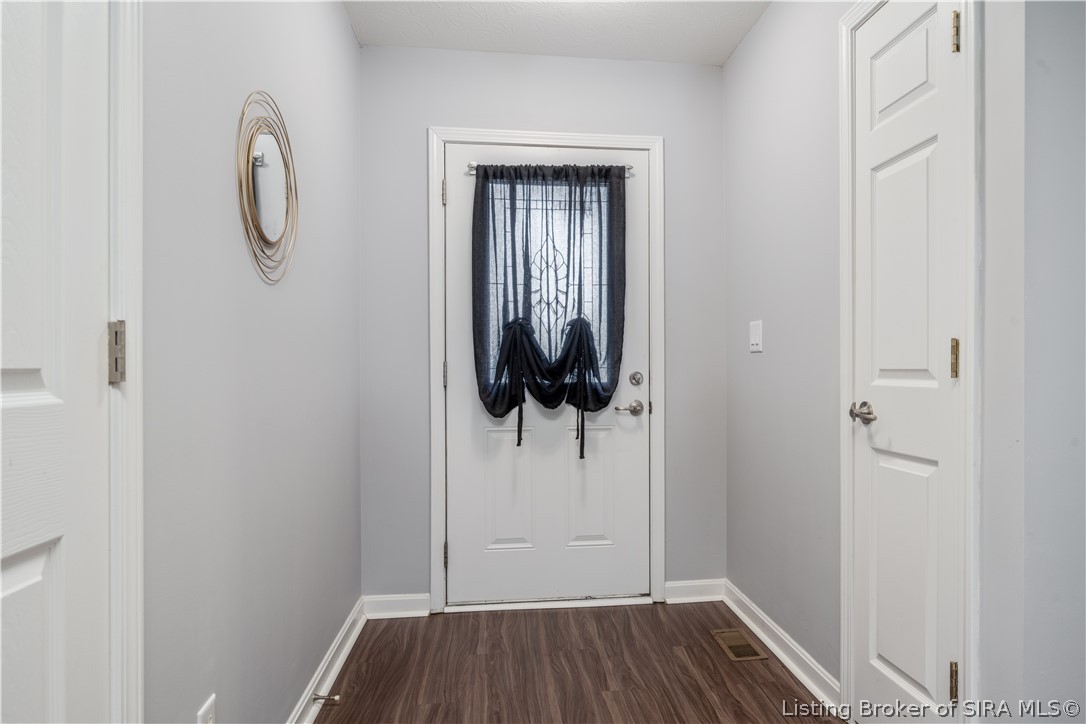 3040 Brookhill Court Property Photo 5