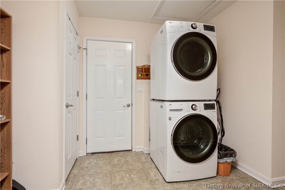 3040 Brookhill Court Property Photo 9