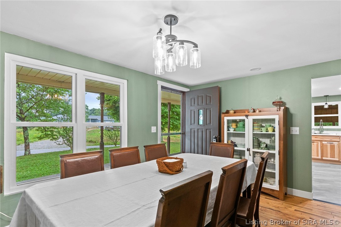 4907 E Lovers Lane Property Photo 6