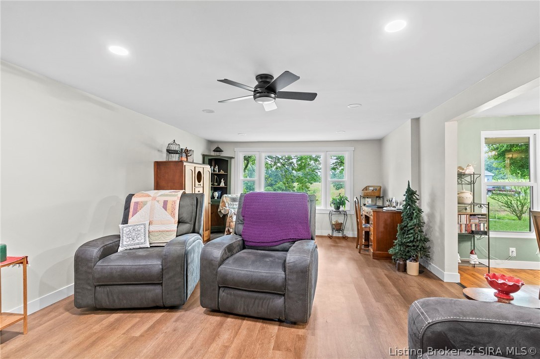 4907 E Lovers Lane Property Photo 10