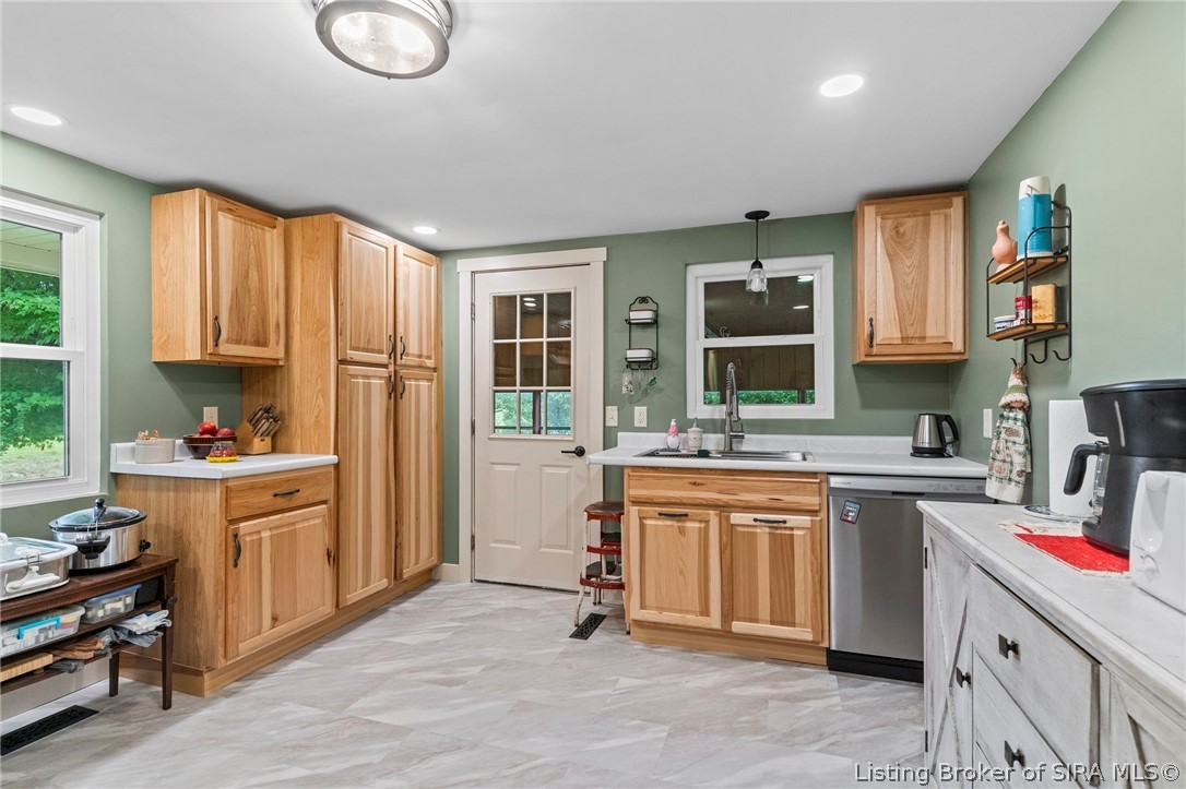 4907 E Lovers Lane Property Photo 11