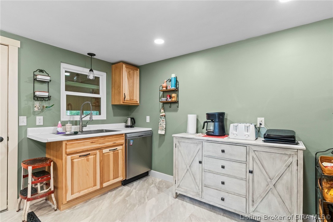 4907 E Lovers Lane Property Photo 14