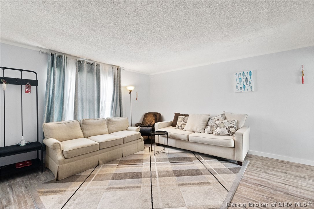 3042 Wooded Way Property Photo 10