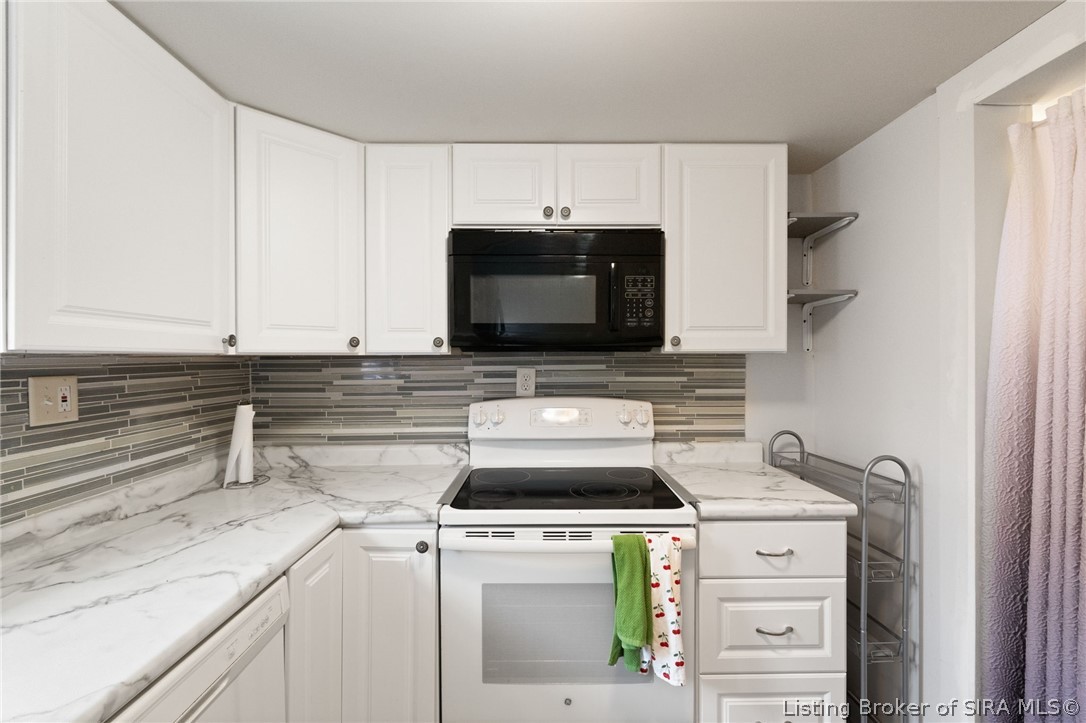 3042 Wooded Way Property Photo 17