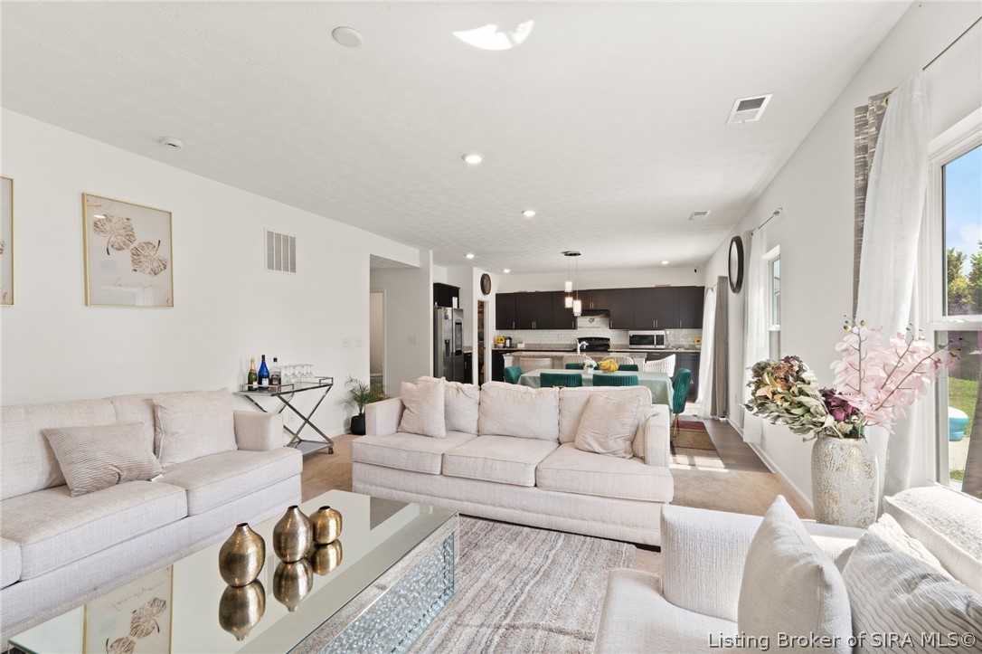 8110 Lucas Lane Property Photo 5