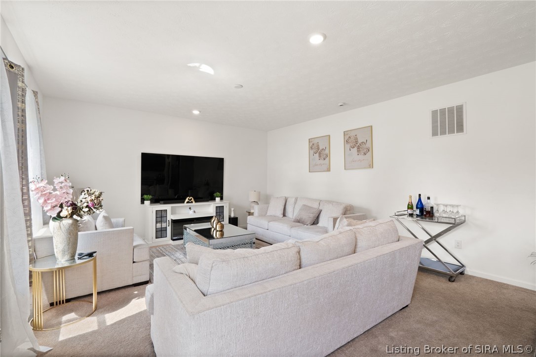 8110 Lucas Lane Property Photo 7