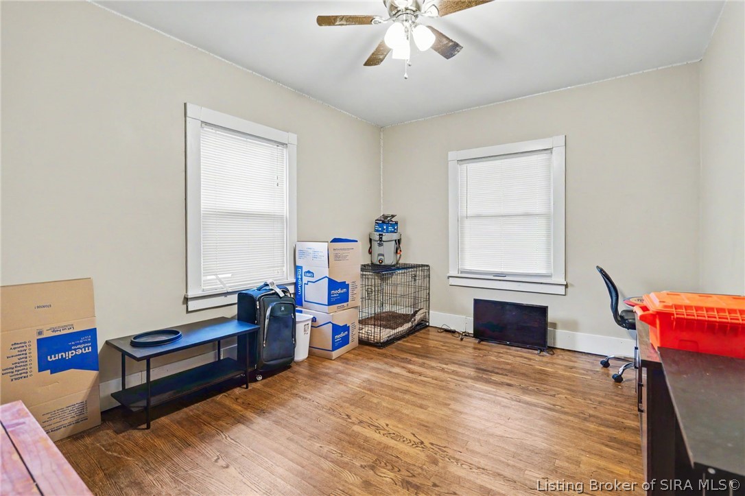 1105 E 10th Street Property Photo 18