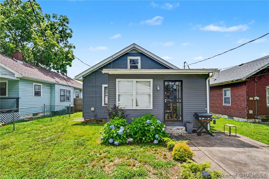 1105 E 10th Street Property Photo 24