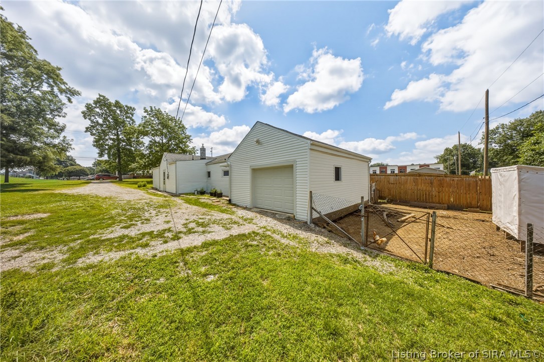 3809 Hamburg Pike Property Photo 5