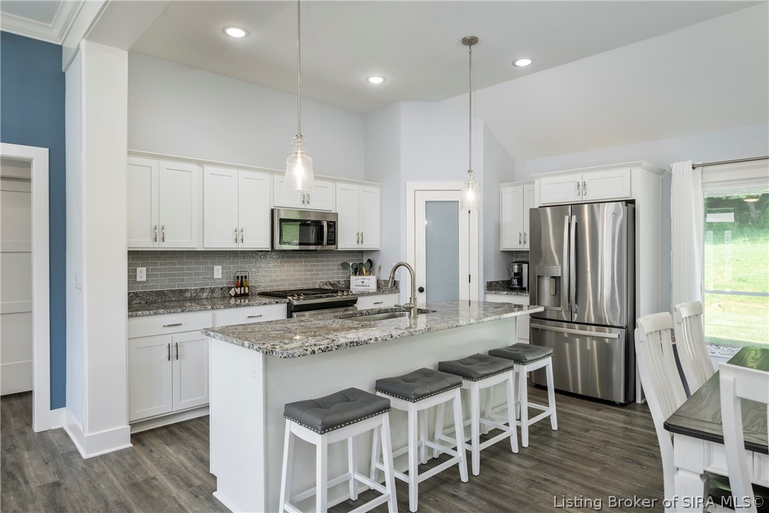 7022 Hollkamp Way Property Photo 11