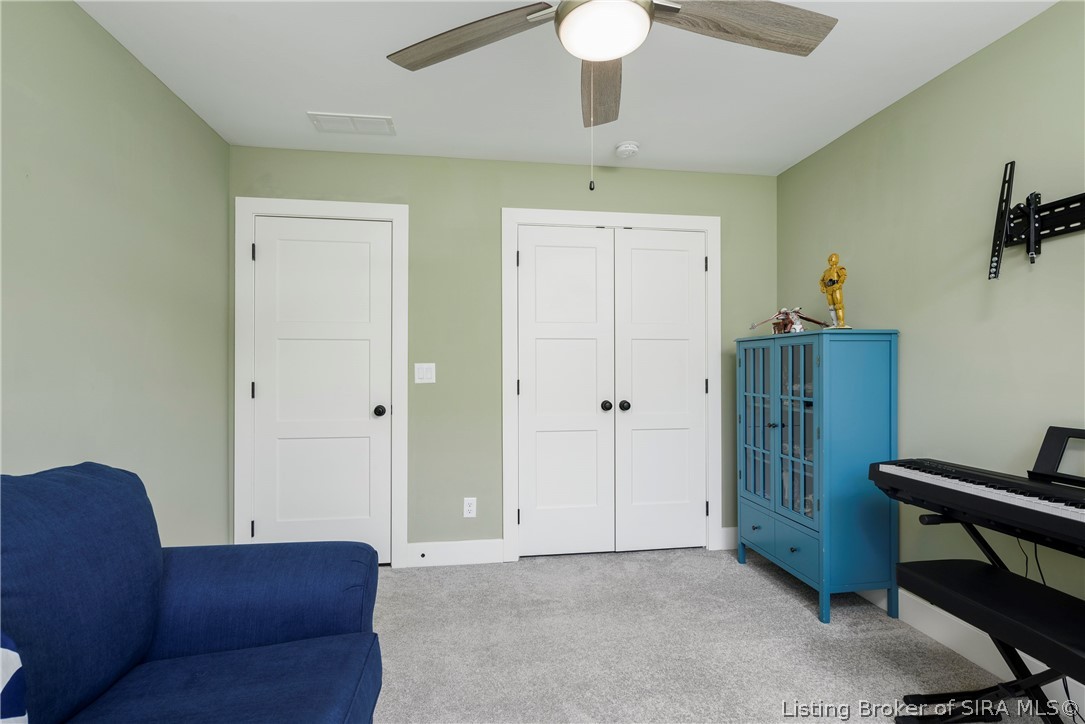 7022 Hollkamp Way Property Photo 28