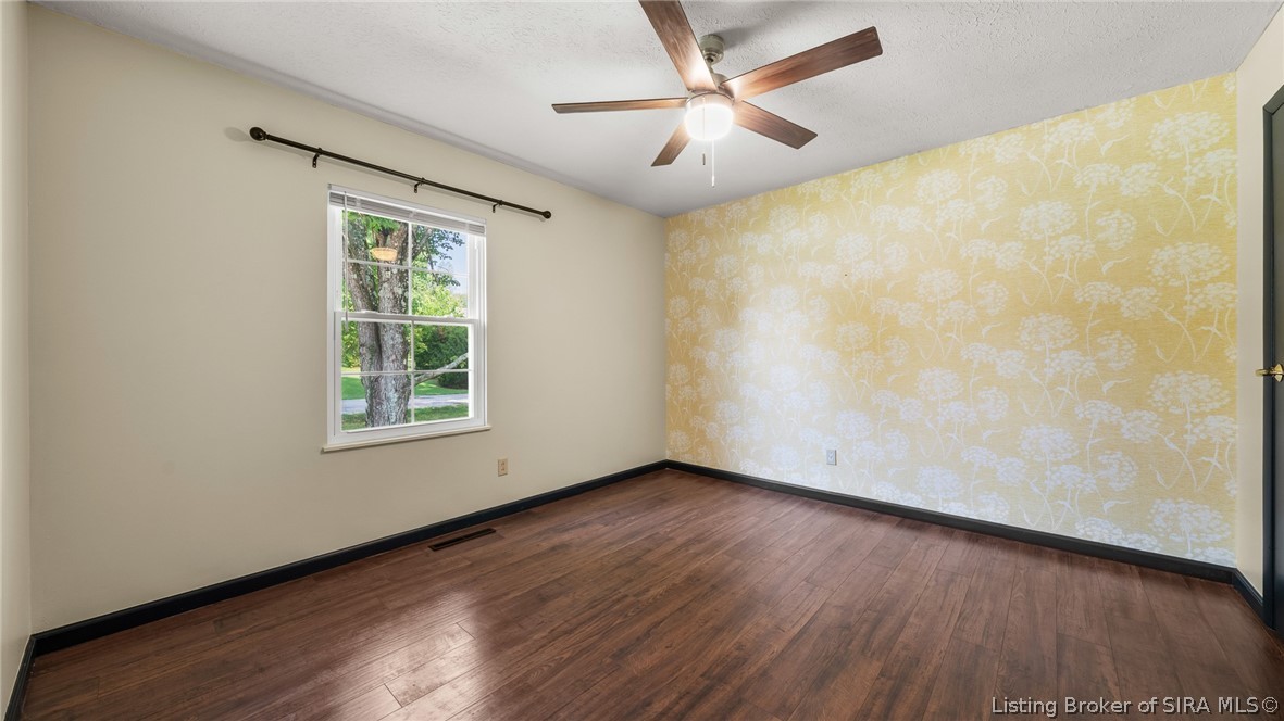 116 W Bernadine Drive Property Photo 18