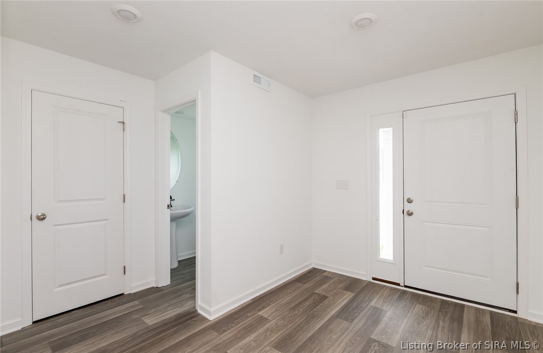 8004 Schrieber Road Property Photo 10