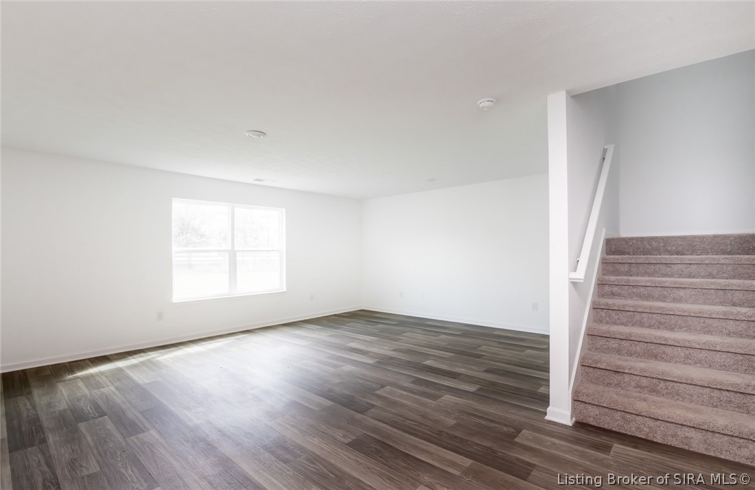 8004 Schrieber Road Property Photo 16