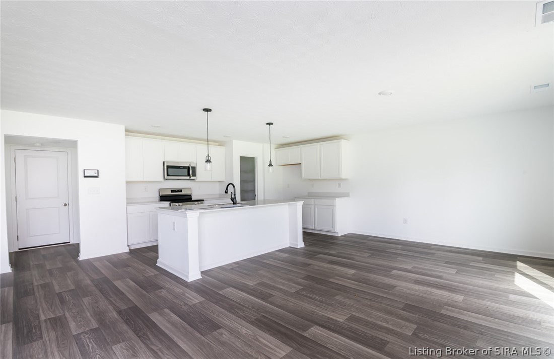 8004 Schrieber Road Property Photo 20