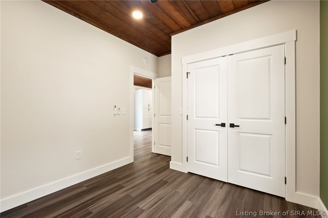 214 W 2nd Street Property Photo 17