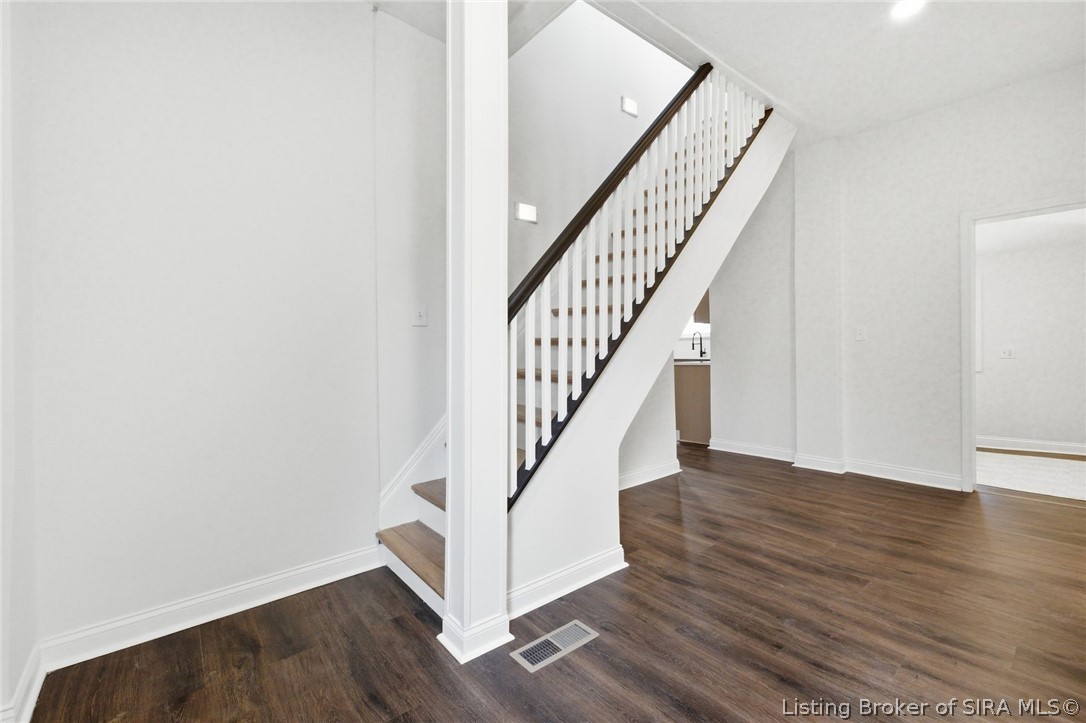 1126 Myrtle Avenue Property Photo 6