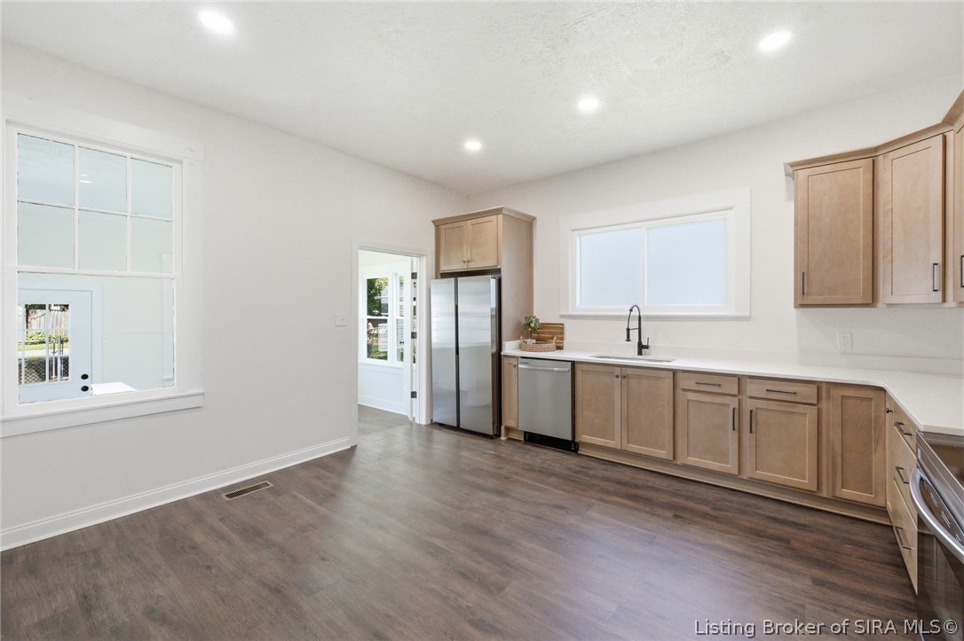 1126 Myrtle Avenue Property Photo 8