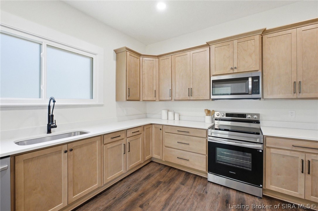 1126 Myrtle Avenue Property Photo 9