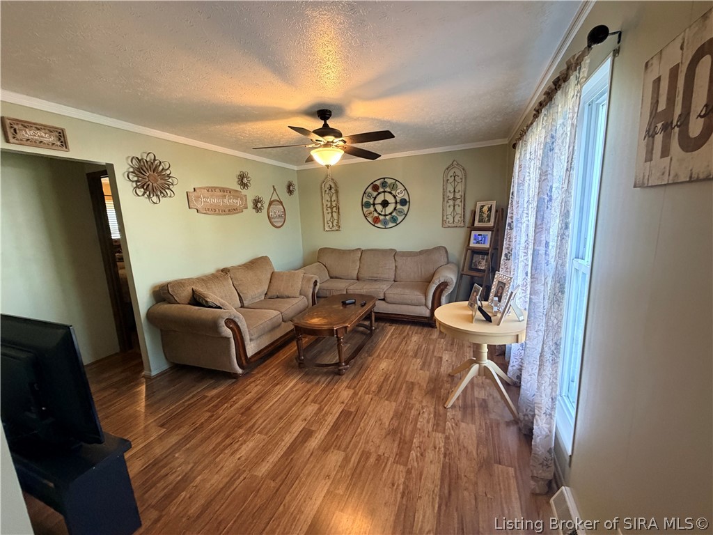 202 Willow Property Photo 8