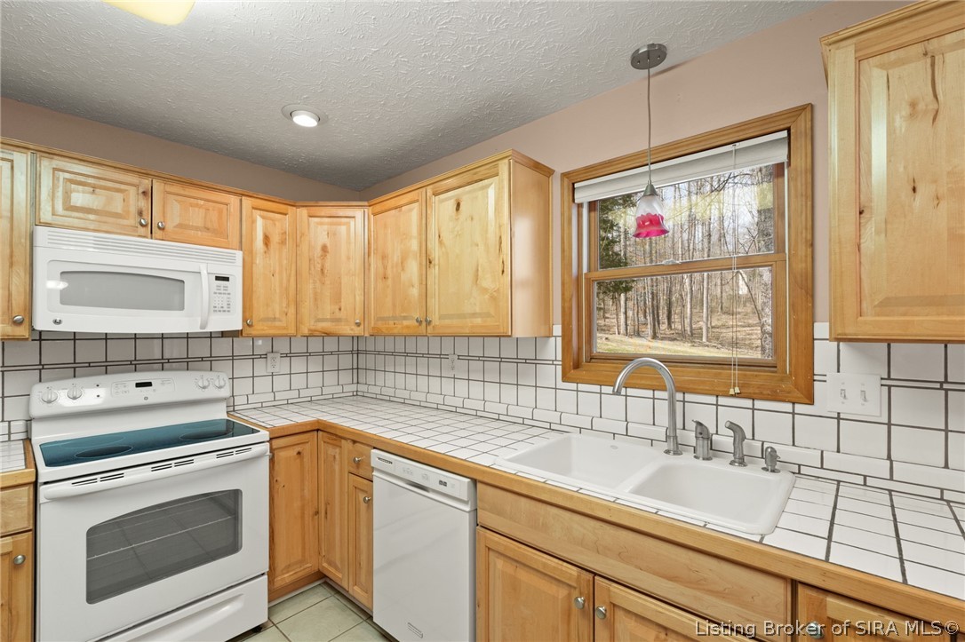 6316 W Us Hwy 150 Property Photo 16