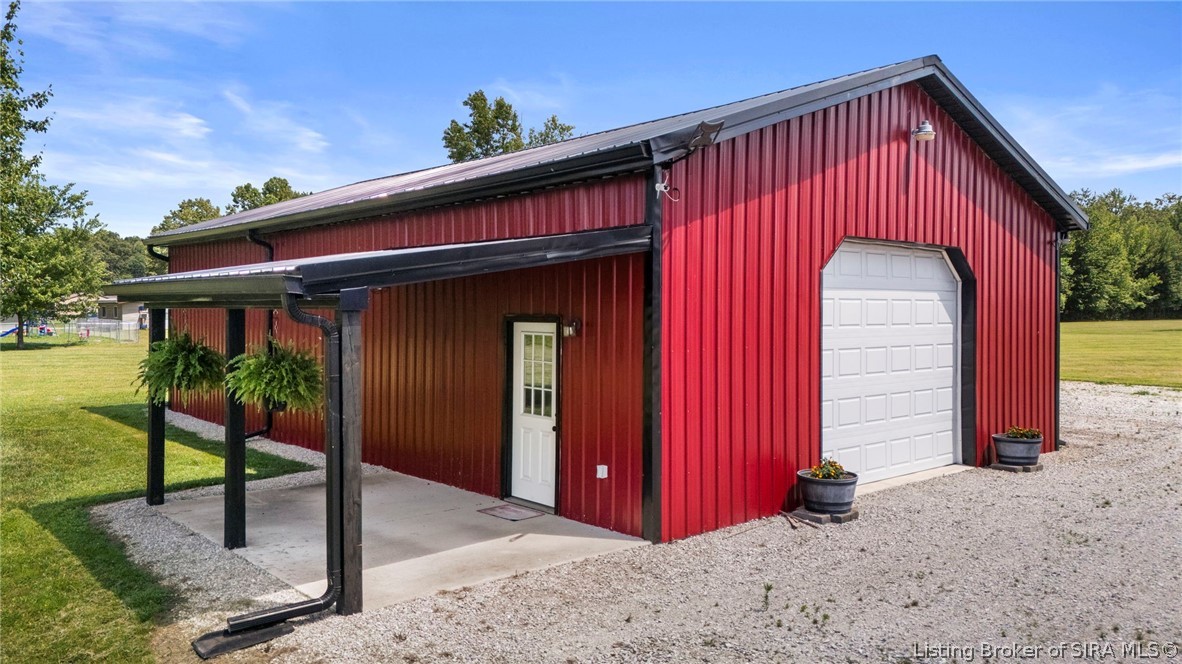 1817 S Carmel Road Property Photo 4