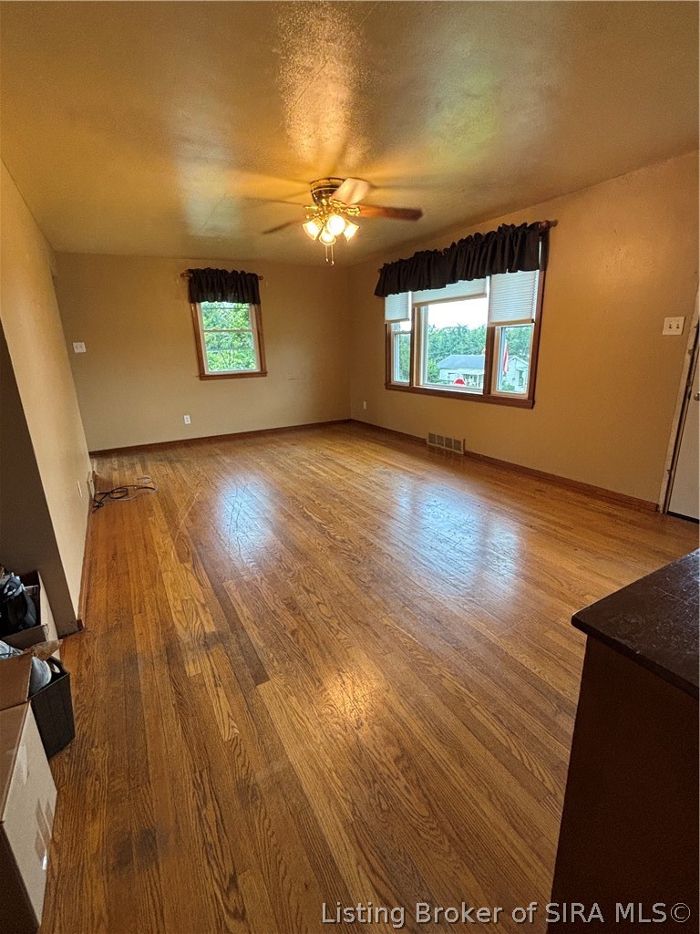 501 E Florence Street Property Photo 20