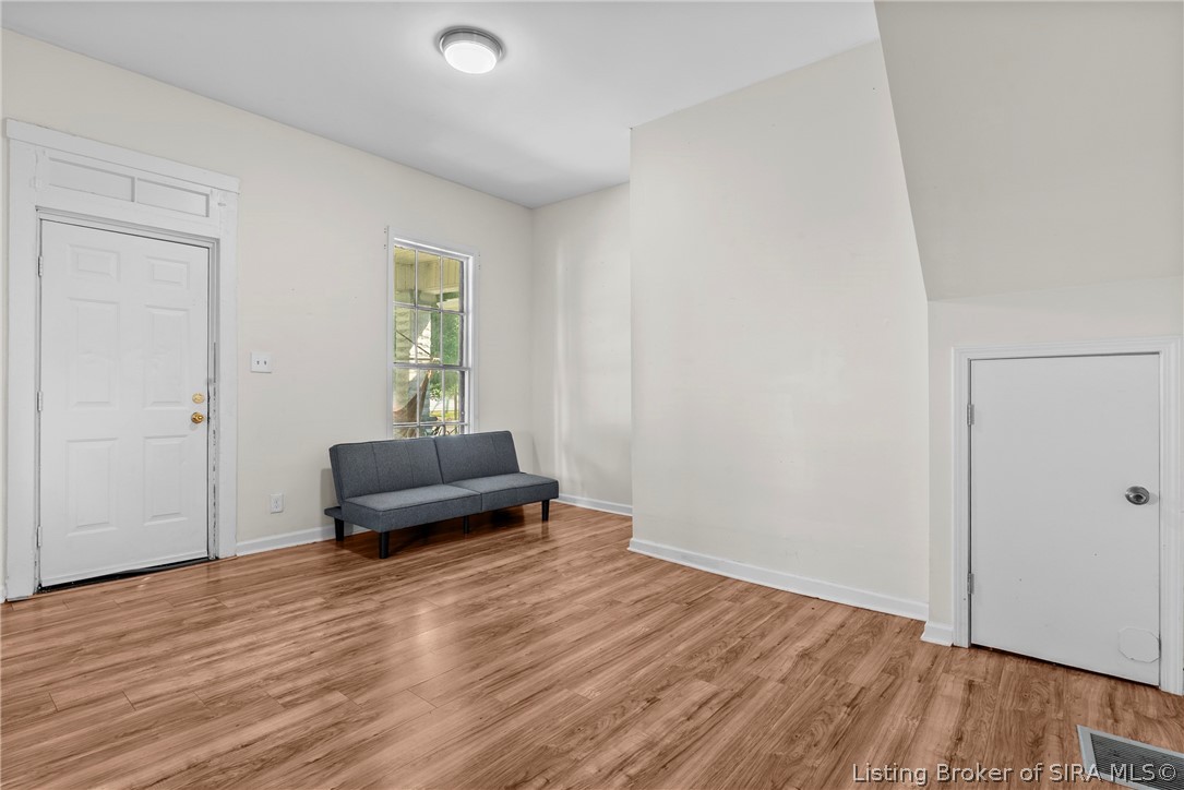 1804 E Spring Street Property Photo 13