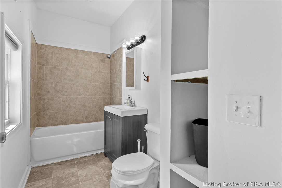 1804 E Spring Street Property Photo 23