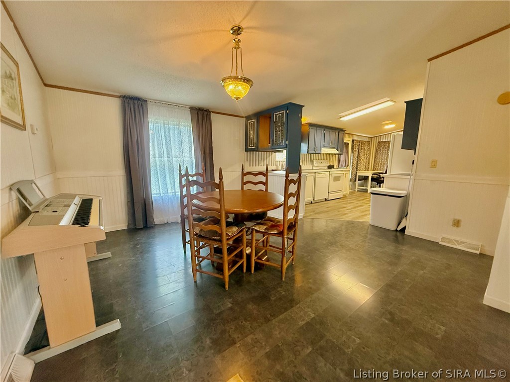 738 S Triangle Road Property Photo 6