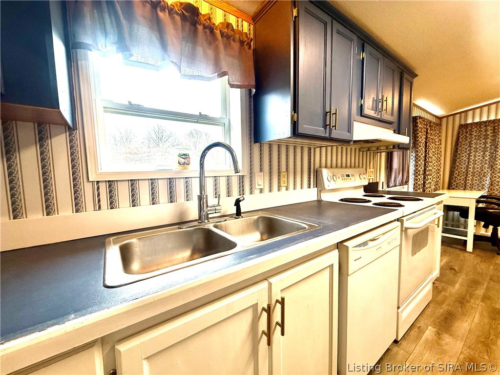 738 S Triangle Road Property Photo 10