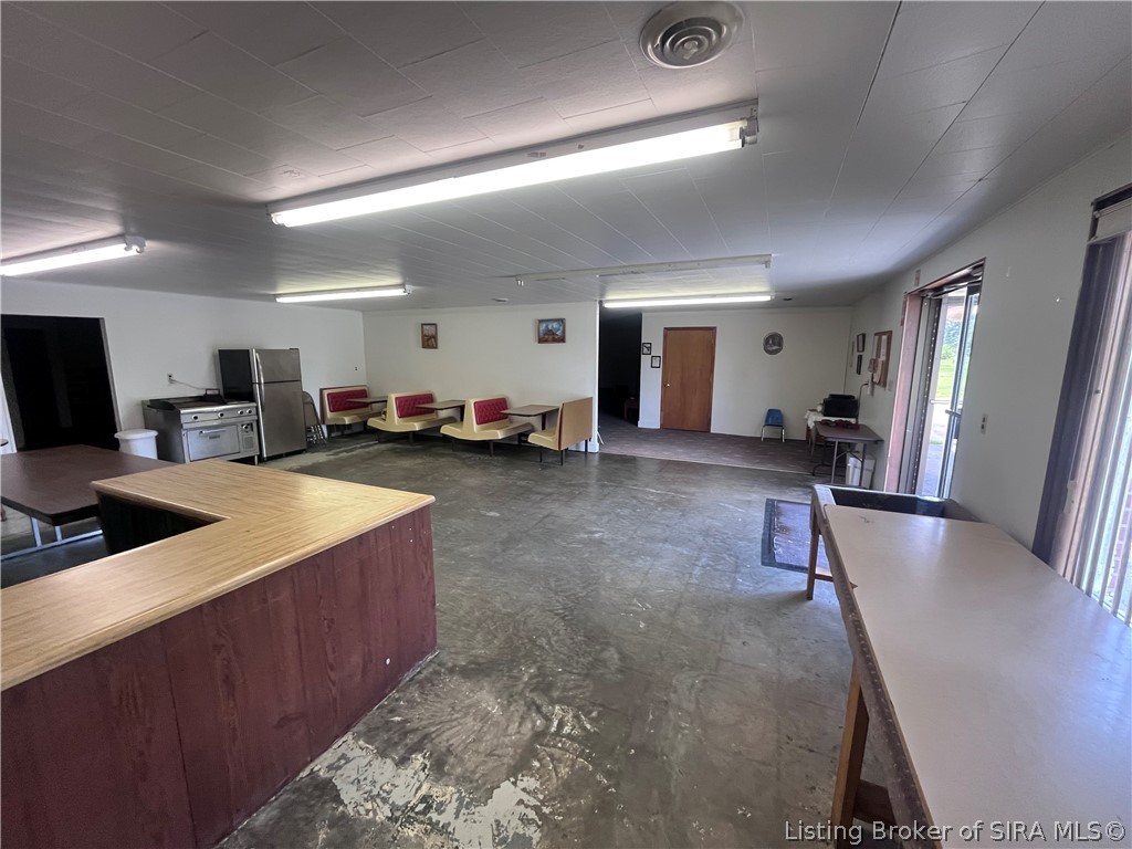 6133 S Sr 62 Property Photo 14