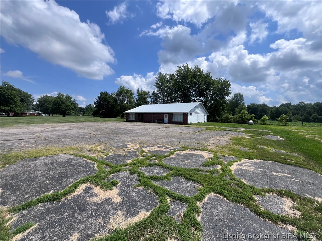 6133 S Sr 62 Property Photo 24