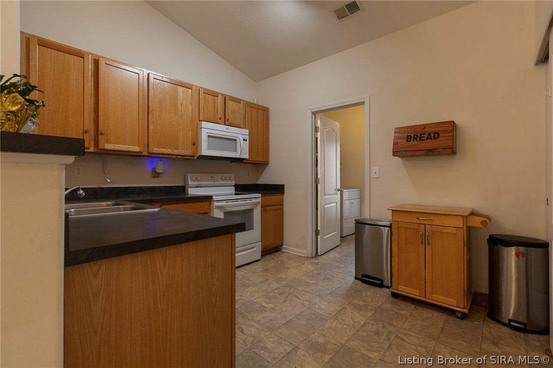 3104 Red Barn Loop Property Photo 23