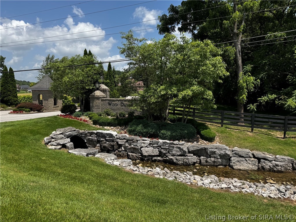 7301 Wind Dance Drive Property Photo 3