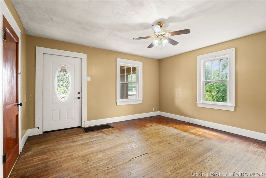 4533 State Rd 64 Property Photo 2
