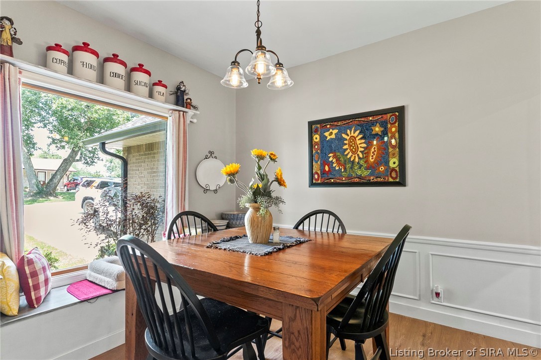 1344 Lockard Street Property Photo 8
