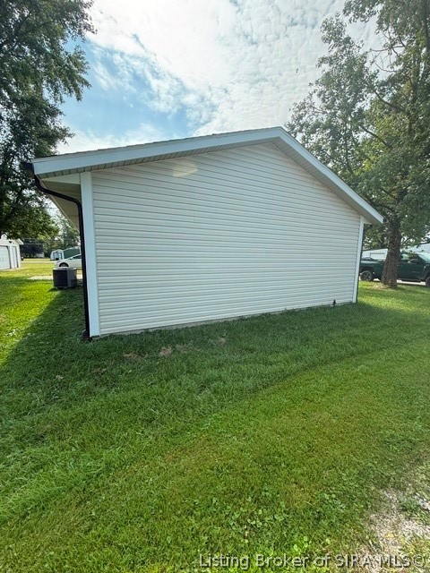 220 E Madison Street Property Photo 3