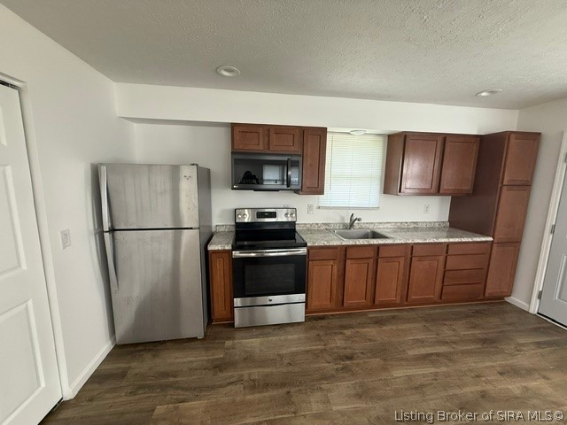 220 E Madison Street Property Photo 5