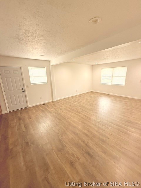 220 E Madison Street Property Photo 13
