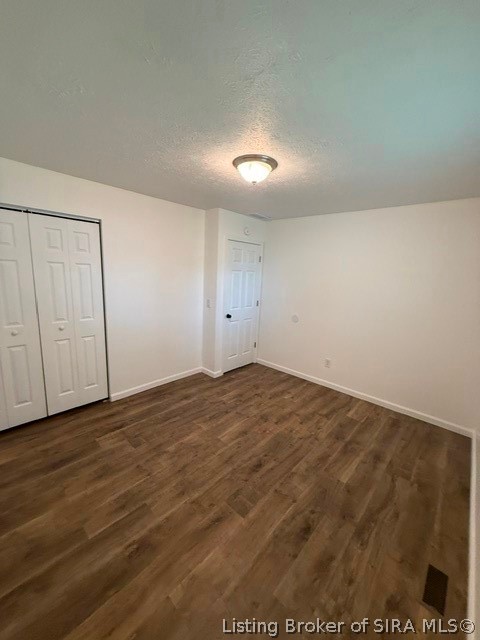 220 E Madison Street Property Photo 16