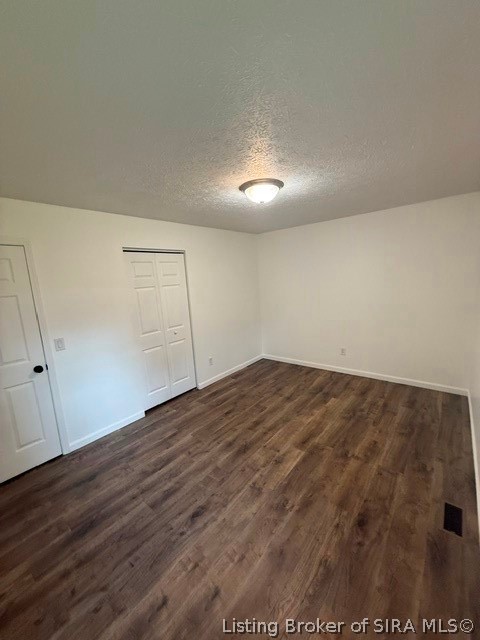 220 E Madison Street Property Photo 18