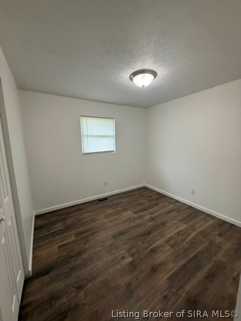 220 E Madison Street Property Photo 25