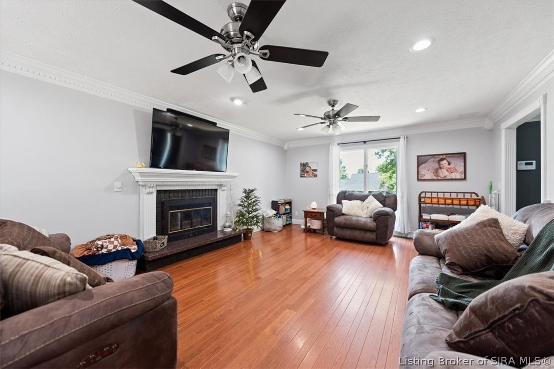 111 E Eastern Hills Boulevard Property Photo 7
