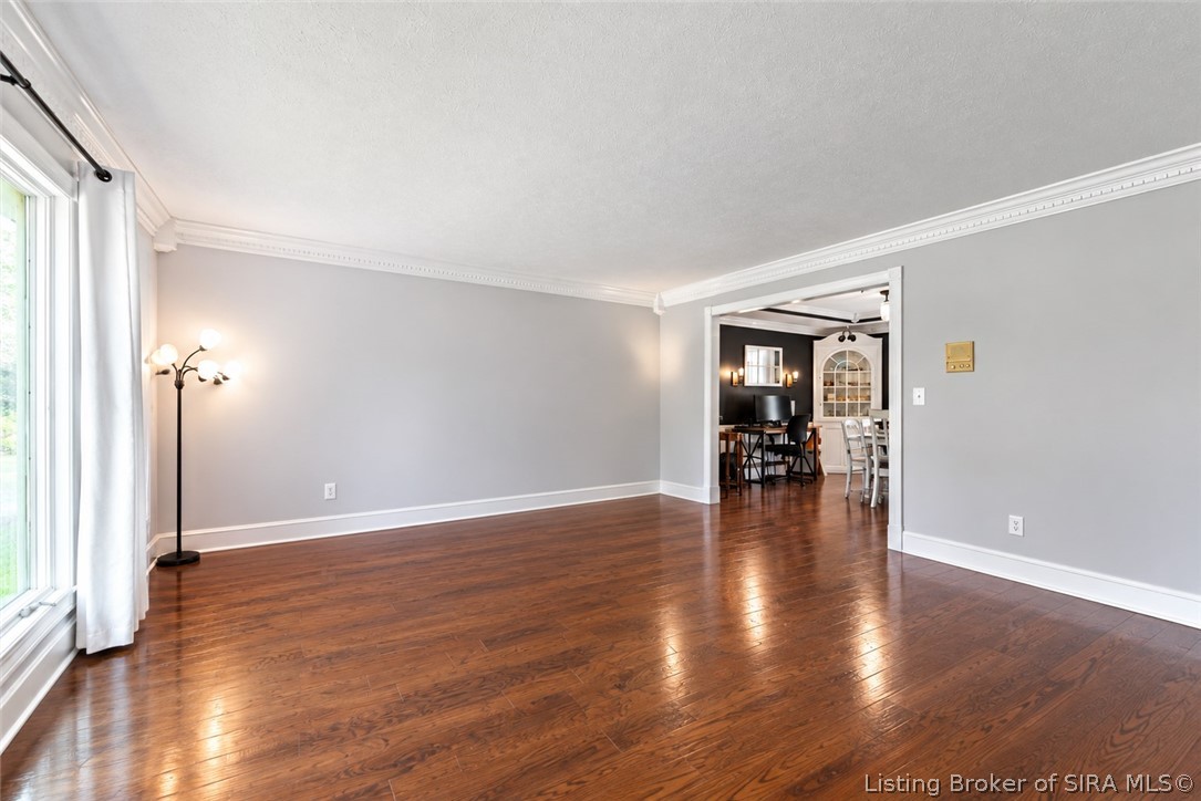 111 E Eastern Hills Boulevard Property Photo 10