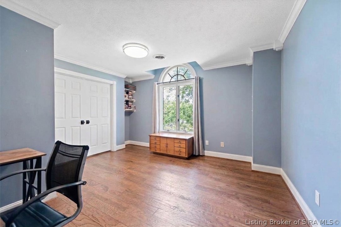 111 E Eastern Hills Boulevard Property Photo 27