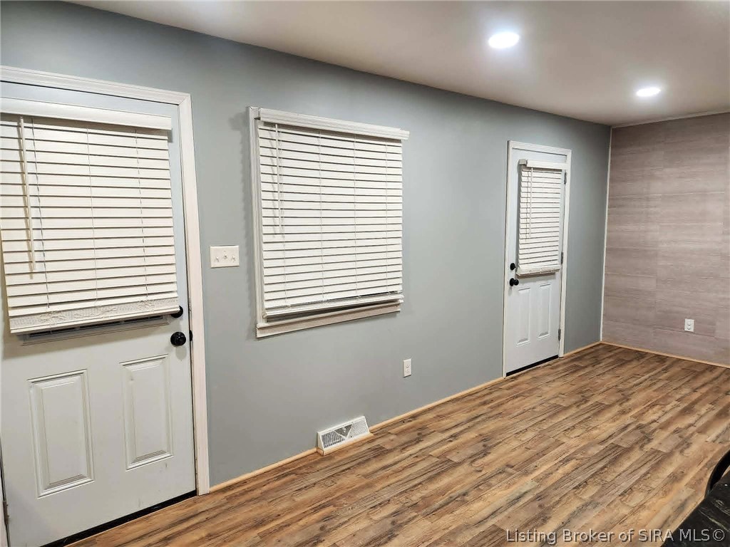 1840 E Park Place Property Photo 9