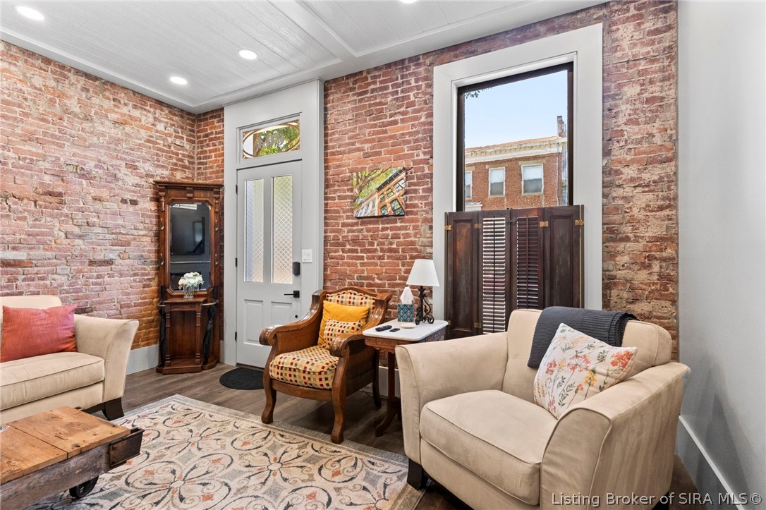 604 Mulberry Street Property Photo 5