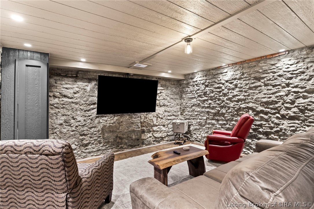 604 Mulberry Street Property Photo 28